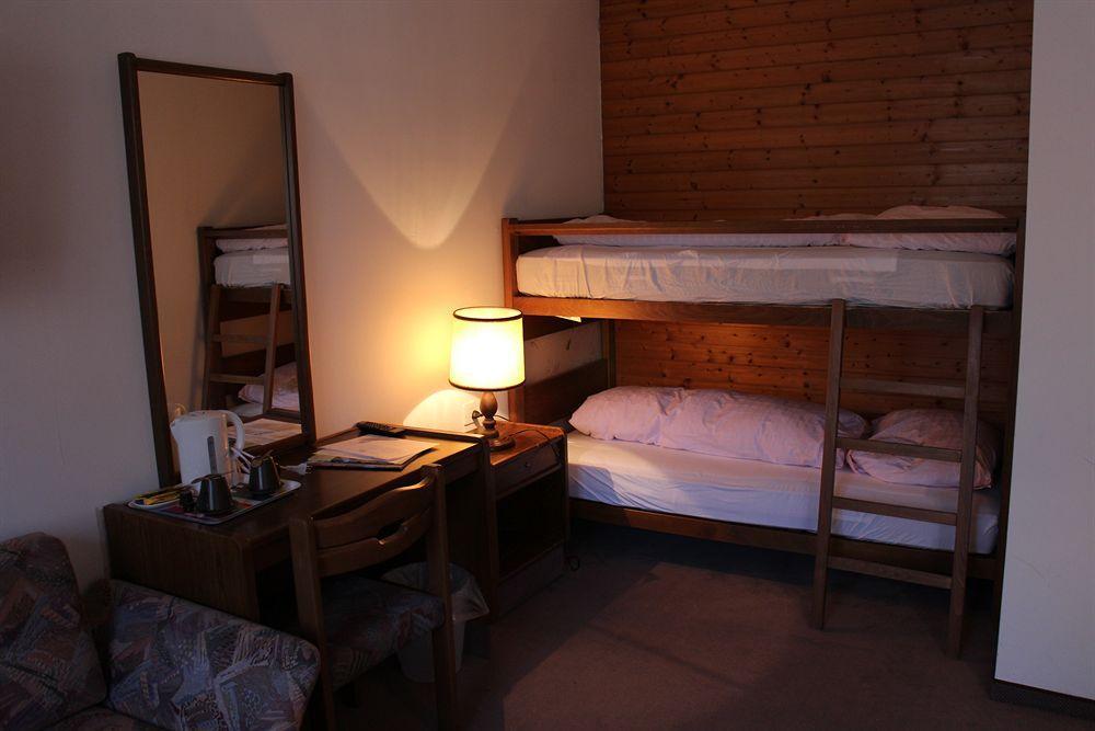 Bahnhof Hotel Interlaken Kültér fotó
