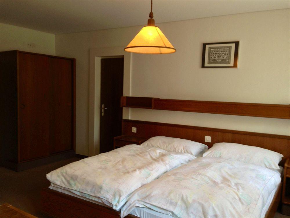 Bahnhof Hotel Interlaken Kültér fotó