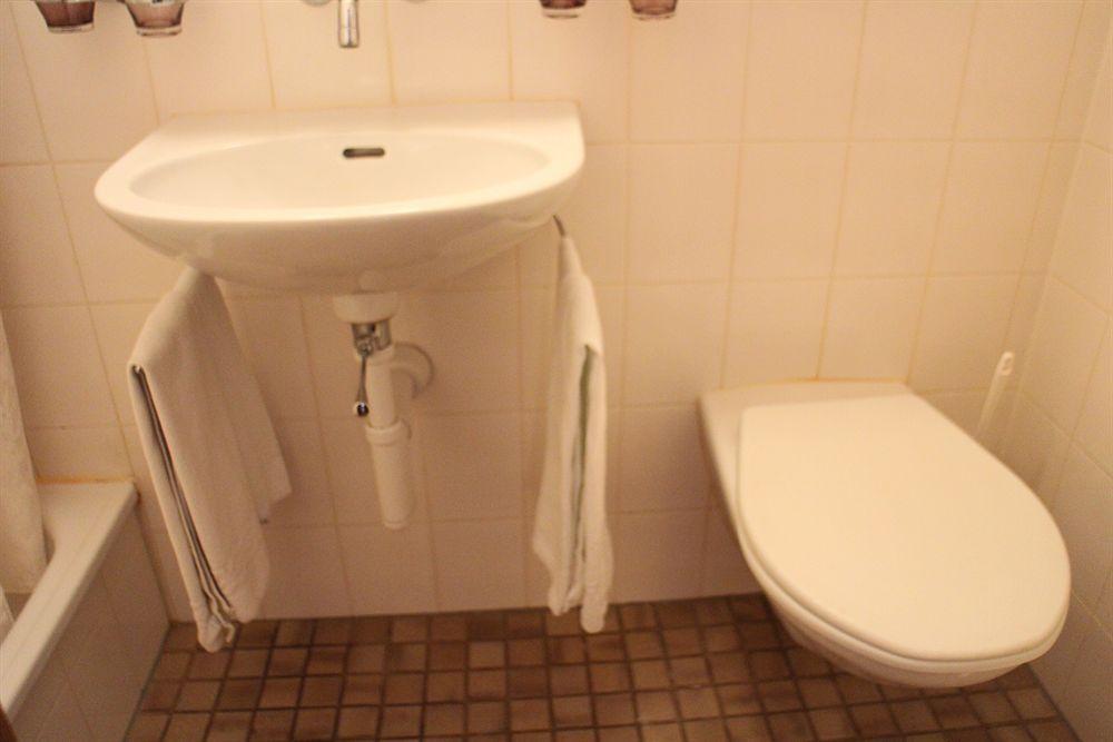 Bahnhof Hotel Interlaken Kültér fotó