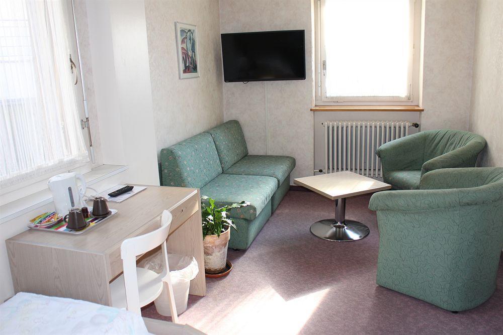 Bahnhof Hotel Interlaken Kültér fotó