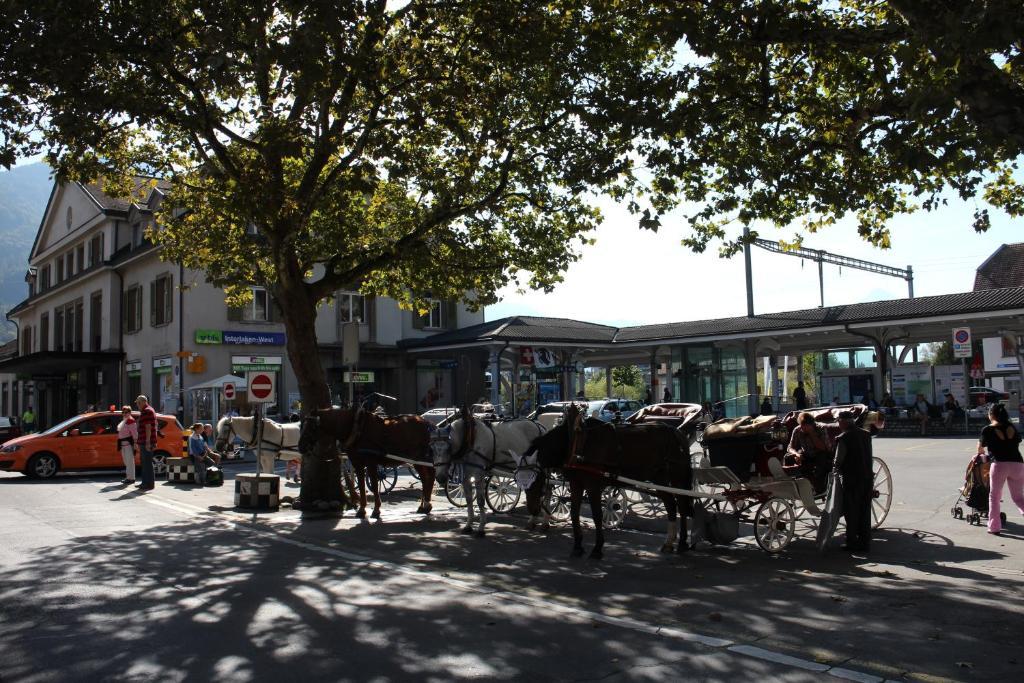 Bahnhof Hotel Interlaken Kültér fotó